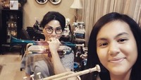 <p>Selain drum, Tamara dan putrinya bisa memainkan trompet, lho. (Foto: Instagram @tamarageraldine74)</p>