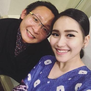 6 Foto Kedekatan Ayu Ting Ting dan Fransen Susanto
