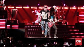 FOTO: Tiga Jam Nostalgia Bersama Guns N Roses