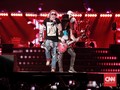 FOTO: Tiga Jam Nostalgia Bersama Guns N Roses