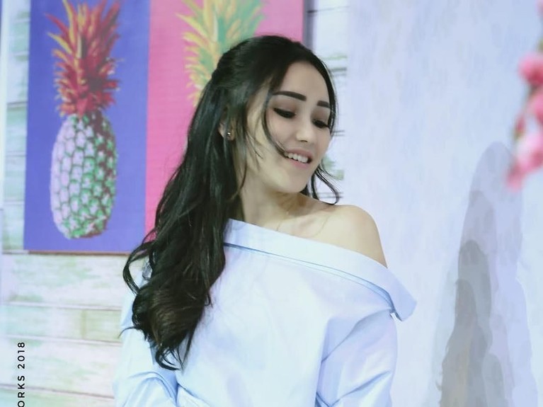 Ayu Ting Ting diramal oleh Mbak You akan segera menemukan jodohnya dan menikah secara diam-diam pada tahun 2020 nanti. Benarkah?
