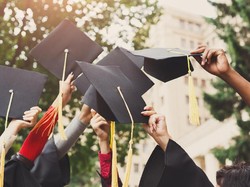 8 Contoh Undangan Perpisahan Sekolah Sopan  dan Singkat