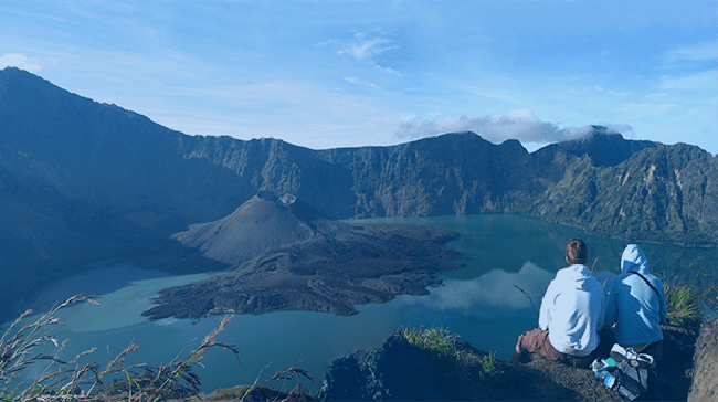 Kementerian Pariwisata (Kemenpar) menawarkan wisata yang disukai oleh para turis Thailand, salah satunya yakni wisata berpetualang di Gunung Rinjani, Lombok.