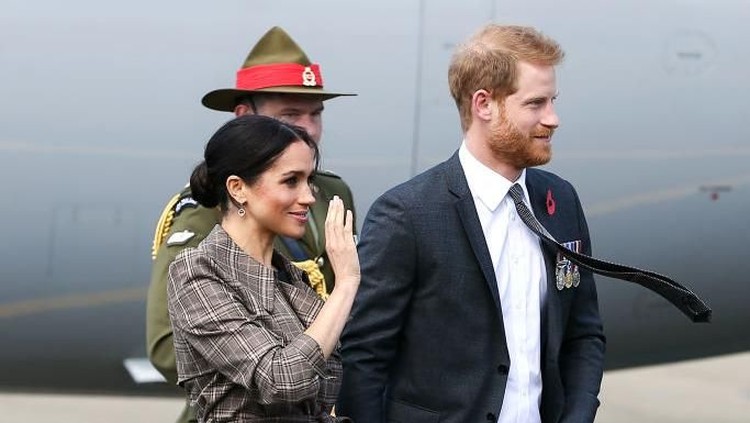 Meghan Markle ingin persalinannya berbeda dari aturan Kerajaan Inggris nih. Kabar dari sumber, Meghan bahkan ingin melahirkan di rumah, lho.