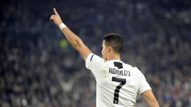 Cristiano Ronaldo akan berupaya menyudahi catatan tanpa gol di Stadion San Siro ketika Juventus melakukan laga tandang menghadapi AC Milan, Minggu (11/11).