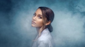 Salam Rindu Ariana Grande untuk Mendiang Mac Miller