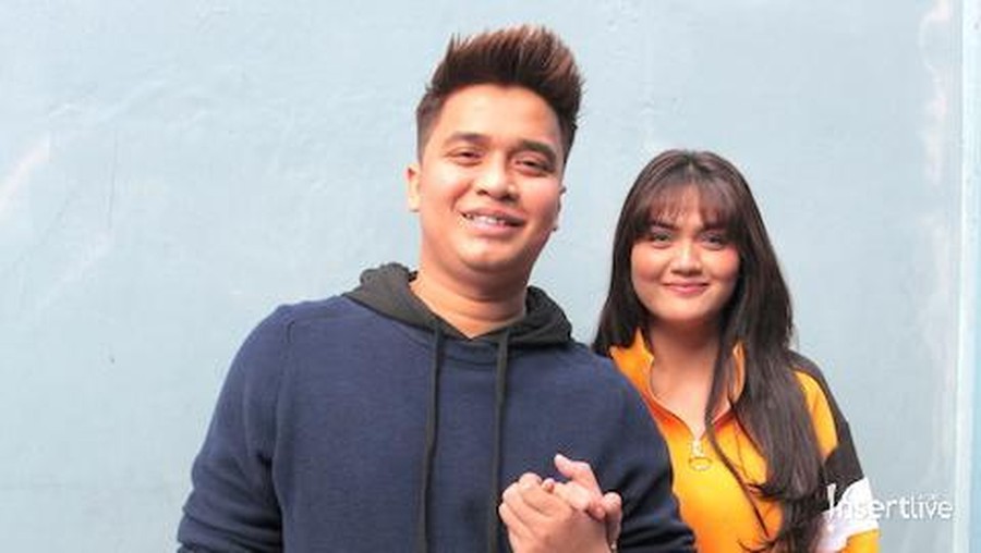 Pesulap Denny Darko meramalkan hubungan asmara Billy Syahputra dan Hilda Vitria. Mengejutkannya, Denny mengatakan bahwa pasangan ini sudah bubar jalan.