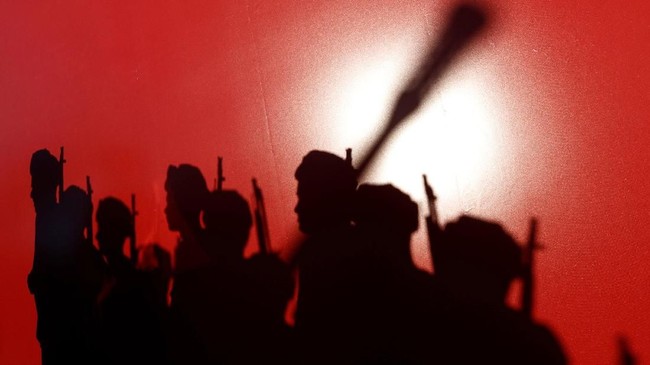 FOTO: Derap Tentara Merah Soviet Saat Parade 'Palagan Moskow'