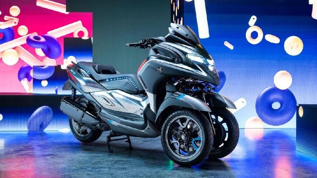 Produk mutakhir yang dikenalkan manufaktur asal Jepang itu adalah 3CT dengan kapasitas mesin 300 cc.