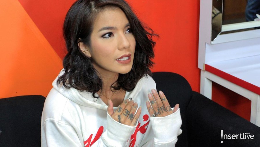 Menikah dengan Kiki Mirano Kisah cinta Sheila Marcia cukup panjang dan berliku.