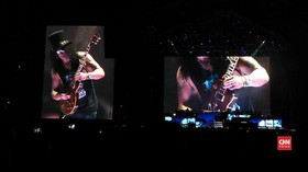 VIDEO: Energiknya Guns N Roses 'Bakar' Jakarta