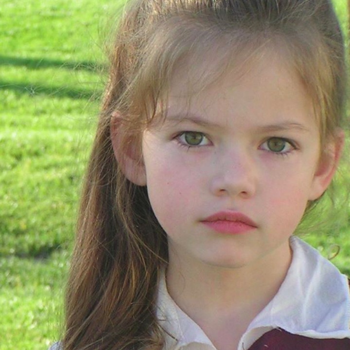 <p>Wajah imut-imut Mackenzie saat kecil. (Foto: Instagram/mackenziefoy)</p>