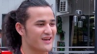 <p>Selain tokoh Madun, ada juga tokoh Martin yang diperankan Baron Yusuf Siregar. Bunda ingat dengan Baron? (Foto: Instagram@baronityofc.)</p>
