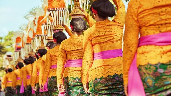 Pariwisata Indonesia menerima penghargaan dari Lonely Planet sebagai Top 10 Negara Terbaik untuk Dikunjungi 2019. Indonesia di peringkat ke-7.