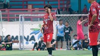 <p>Gaya Yusuf Mahardika saat main bola. Aih, kerennya. (Foto: Instagram @mahardikayusuf)</p>