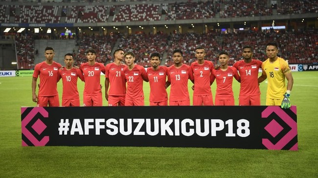 Timnas Singapura mengawali Grup B Piala AFF 2020 (2021) dengan berhasil mencukur Myanmar 3-0 di Stadion Nasional, Kallang, Minggu (5/12).