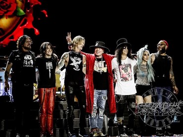 Guns N' Roses Bantah Axl Rose Ngamuk di Panggung Buenos Aires karena Drummer Baru