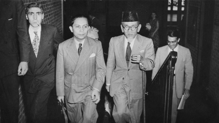 Di hari pahlawan kali ini, yuk ajak anak mengenali pahlawan-pahlawan terdahulu dan jasanya terhadap negara untuk menumbuhkan rasa nasionalis mereka.