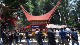 Magnet Jokowi di 'Lovely Desember' Toraja