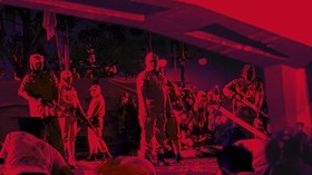 Duka Keluarga Korban Pagelaran Surabaya
