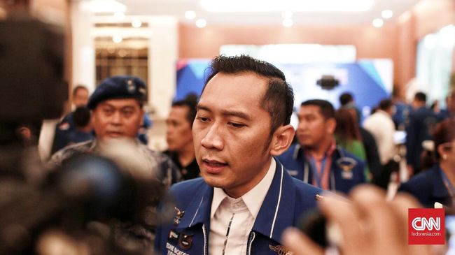 Ibas Desak Proyek Kereta Cepat Jakarta-Bandung Diaudit Ketua Fraksi Demokrat di DPR Edhie Baskoro Yudhoyono alias Ibas tak mau APBN terbebani, sehingga perlu ada audit terlebih dahulu.