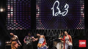 Tampil Energik, Be3 Sempat 'Ngos-Ngosan' di The 90s Festival