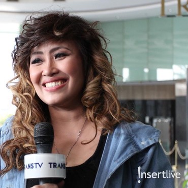 Curhat Pinkan Mambo, 5 Tahun Nganggur Sampai Jualan Pisang Goreng