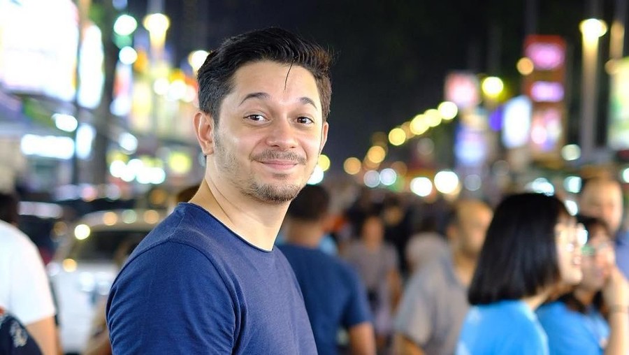 Alasan Andrew Andika Jajal Dunia Balik Layar Andrew Andika mengungkap alasannya mulai menjajal dunia balik layar.
