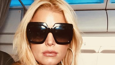 Alami Pelecehan Seksual, Jessica Simpson Nyaris Tewas karena Narkoba