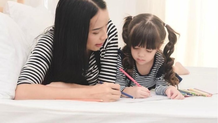 Setiap bunda pasti ingin si kecil kecil tumbuh menjadi cepat tangkap&comma; aktif bergerak&comma; dan tumbuh sesuai usia&period;