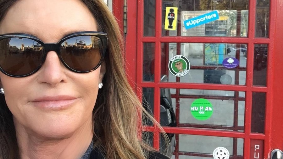 Caitlyn Jenner Berikut daftar tujuh rumah artis yang ludes karena kebakaran hutan di California, Amerika Serikat.