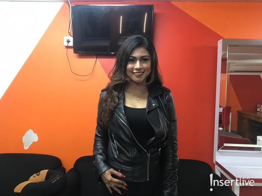Barbie Nouva, Kesal: Aku Mau Jedotin Dia Ke Tembok Cina