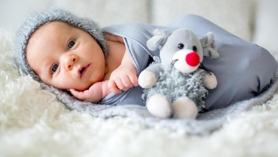 30 Nama Bayi Perempuan Dengan Arti Rendah Hati