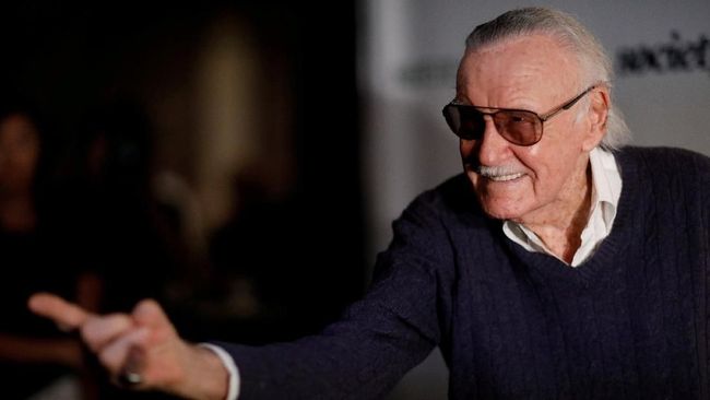 Stan Lee dimakamkan secara tertutup oleh keluarga empat hari setelah kepergiannya pada awal pekan ini.