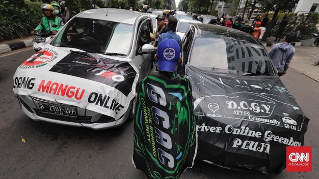 Gojek menanggapi rencana Gubernur Bali larangan taksi online beroperasi di wilayahnya.