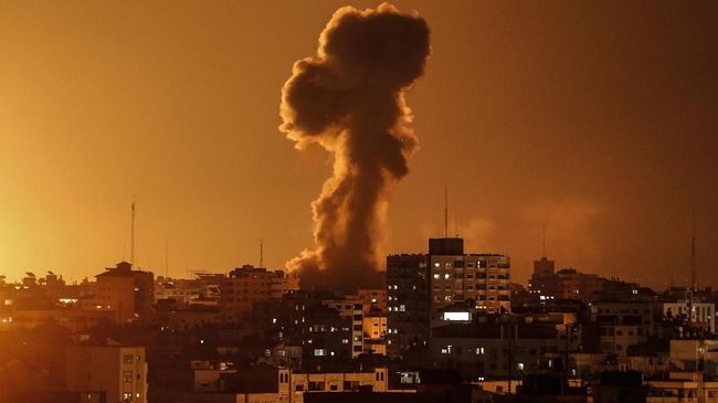 Israel Bombardir Gaza Usai Warga Palestina Lempar Bom