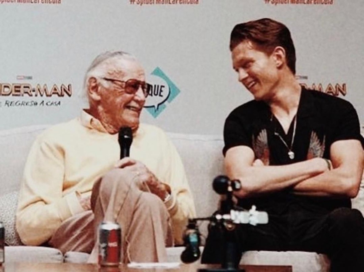 Kreator superhero Marvel&comma; Stan Lee&comma; meninggal pada Senin &lpar;12&sol;11&rpar;&period; Beribu ucapan duka datang untuknya&comma; termasuk dari para bintang Marvel ini&period;