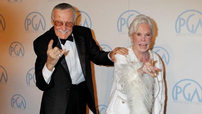 Pernikahan Stan Lee dan Joan Lee berlangsung selama 69 tahun. Mereka dipisahkan oleh maut karena Joan meninggal terlebih dulu pada Juni 2017.
