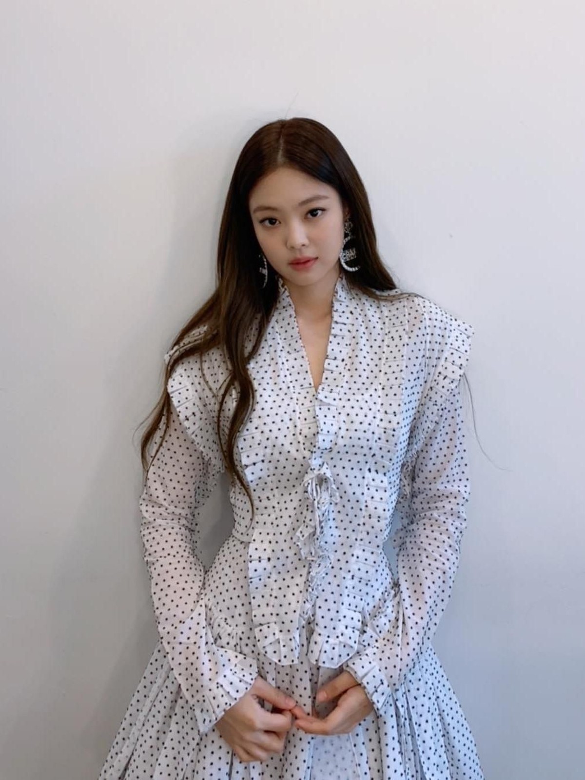 Insertizen setuju kan kalau gaya Jennie BlackPink selalu kece dan cantik di setiap kesempatan&quest; Baru-baru ini Jennie juga dikabarkan akan melakukan solo karier&period;