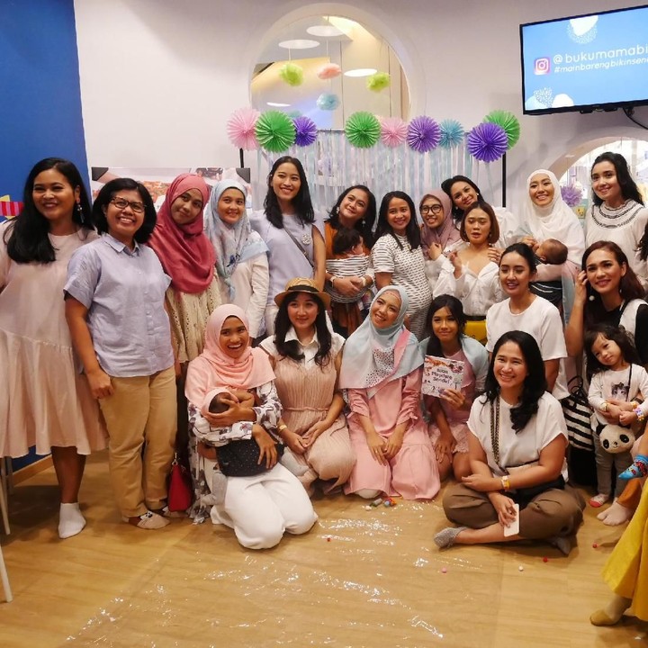 <p>Bunda happy, semua happy!</p>
