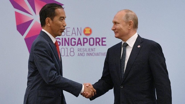 Presiden Joko Widodo meminta bantuan Presiden Rusia, Vladimir Putin, untuk mendukung dan mempromosikan kampanye positif terhadap minyak sawit Indonesia.