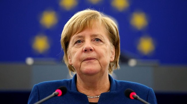 Kanselir Jerman Angela Merkel menyatakan membuka pintu lebar-lebar untuk investasi China ke negaranya. Namun, ia akan membatasi sektor tertentu.