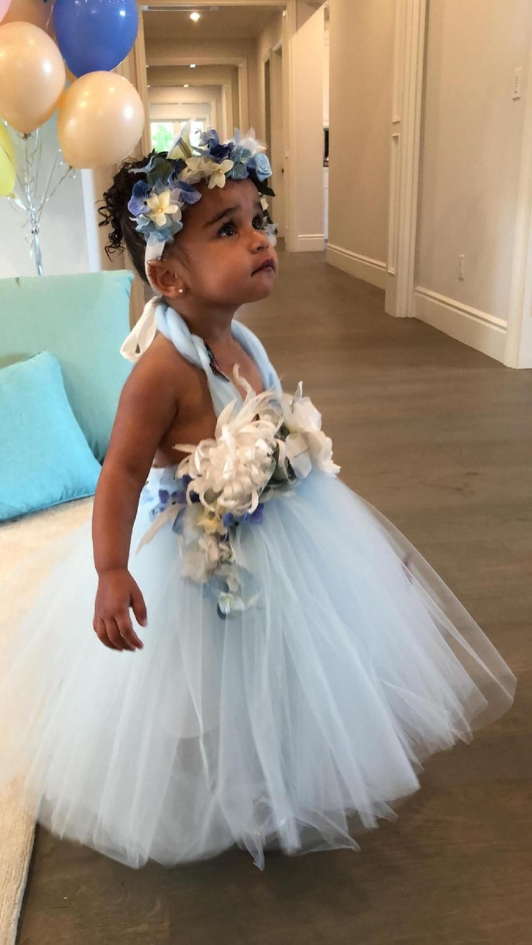 Putri dari Rob Kardashian dan Blac Chyna, Dream Kardashian, rayakan ulang tahun keduanya pada Kamis (15/11). Insertizen yang penasaran intip yuk imutnya Dream.