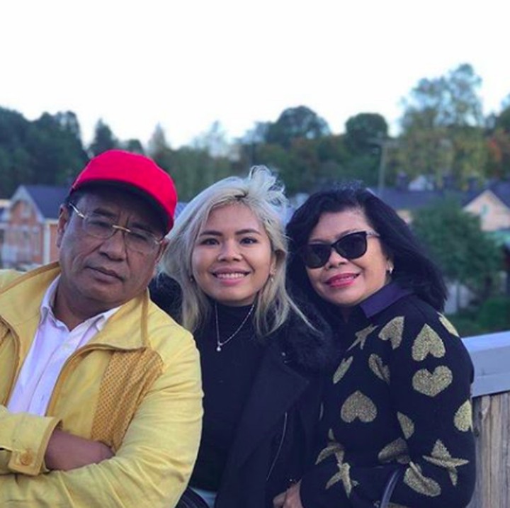 <p>Menghabiskan waktu bersama Agustianne dan anak perempuan mereka, Felicia. (Foto: Instagram/hotmanparisofficial)</p>