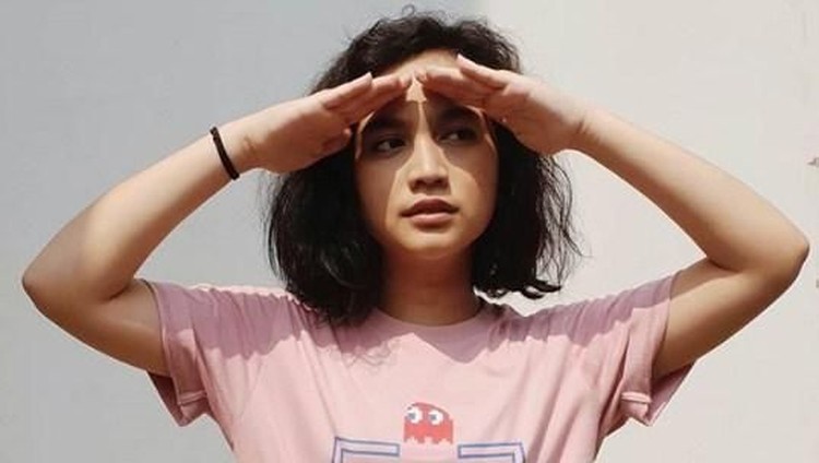 Artis Rachel Amanda pernah terkena kanker tiroid, Bun. Namun saat ini, dia sudah sembuh. Simak kisahnya, yuk.