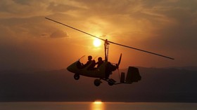 FOTO: Memandangi Laut Mati dari Gyrocopter