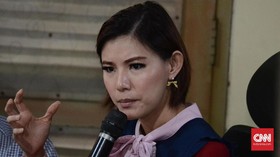 Olga Lydia Keluhkan Layanan Bikin Paspor via Aplikasi