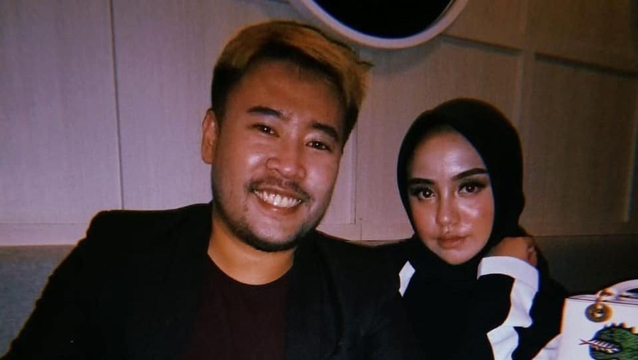 Jo Ardis Ungkap Kedekatannya dengan Salmafina Sunan Seorang chef bernama Jo Ardis mengungkap kabar kedekatannya dengan Salmafina Sunan.