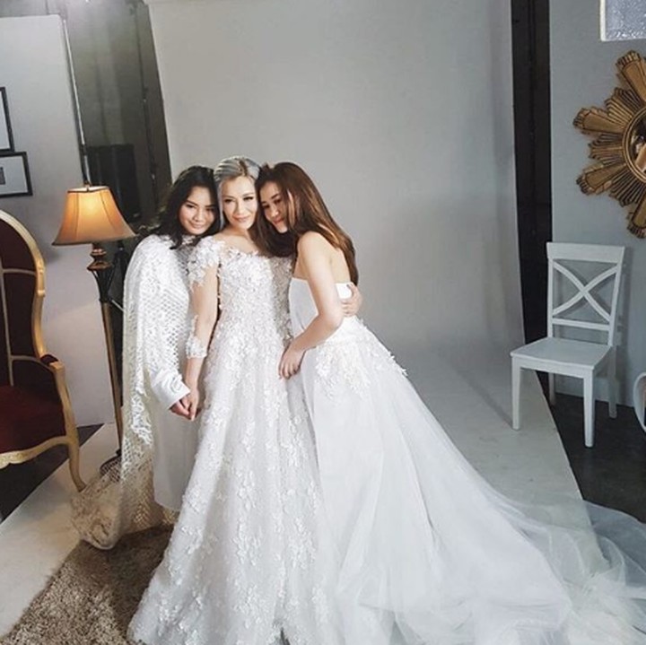 <p>Klop! Ibu dan anak sama-sama cantik. He-he-he. (Foto Instagram @aaliyah.massaid)  </p>