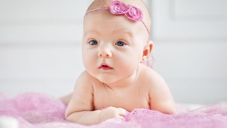 30 Nama Bayi Perempuan Bermakna Cantik dan Anggun Bisa jadi inspirasi, berikut 30 nama bayi perempuan dengan arti anggun.